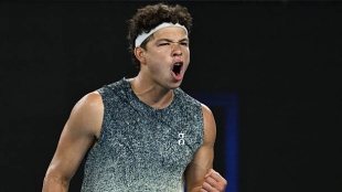 本·谢尔顿在2026年澳大利亚公开赛中击败瓦歇洛特。照片：gettyimages