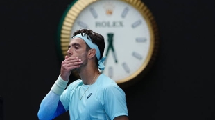 A prepared Musetti to beat Djokovic is forced to withdraw. Photo: Getty