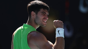 Carlos Alcaraz will play his round of sixteen match in the day session. Source: Getty