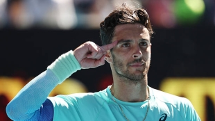 Musetti vuelve a entrenar tras su lesión pensando en Indian Wells