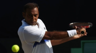 巴基斯坦 48 岁网球运动员在戴维斯杯比赛中击败塞内加尔。照片：Gettyimages