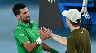 锡纳威胁着德约科维奇令人难以置信的纪录。图片：Gettyimages