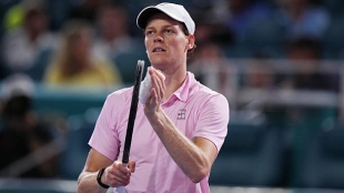 雅尼克展现绝对实力晋级八强