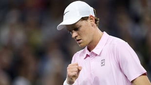 Sinner imposes his law against a rebellious Fonseca in Indian Wells. Source: Getty