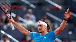 Zverev tira de galones para reducir a Cobolli
