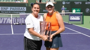 El divertido momento de Andreeva con Conchita Martínez tras su victoria en Stuttgart