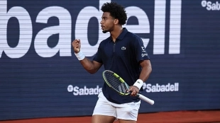Fils desarbola a Musetti y accede a semifinales en Barcelona