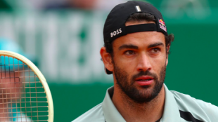 ¡HISTÓRICO! Berrettini fulmina a Medvedev por un doble 6-0 en Montecarlo. Fuente: Getty