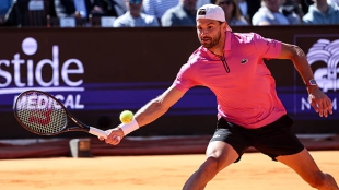 迪米特洛夫，退出法网？看起来并非不可能。Fuente：Getty