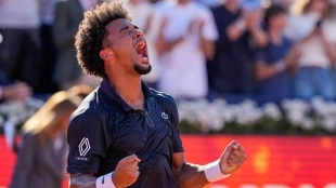 Francia amplía su racha histórica gracias al título de Fils en Barcelona