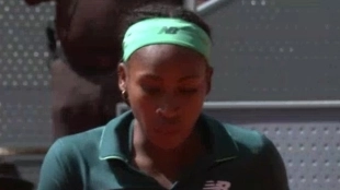 Gauff vomita en pista durante su partido contra Cirstea