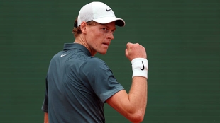 An imperial Sinner overwhelms Zverev in Monte Carlo. Source: Getty