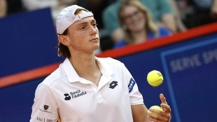 Buse bromea con el motivo por el que tuvo que cancelar un entreno con Djokovic