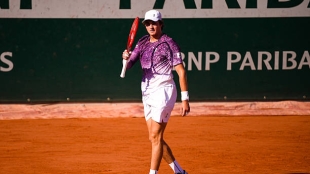 Fonseca achieves an epic comeback against Prizmic and sets up a meeting with Djokovic at Roland Garros.