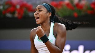 Gauff reveals how she deals with the pressure of being the current Roland Garros champion.