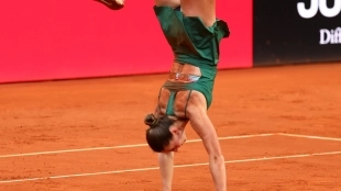 La increíble voltereta de Kostyuk tras ganar en Madrid