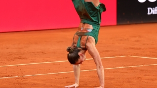 La increíble voltereta de Kostyuk tras ganar en Madrid