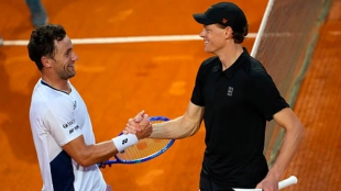 Horario y dónde ver la final del ATP Roma 2026 entre Jannik Sinner y Casper Ruud