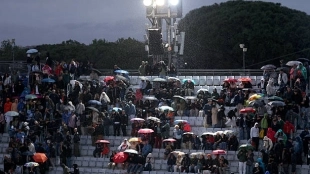 La lluvia obliga a parar el partido entre Landaluce y Medvedev en Roma