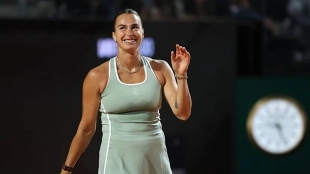 Sabalenka saca el rodillo en su debut en el WTA Roma ante Krejcikova