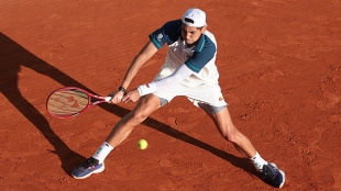 Alejandro Tabilo, posible cabeza de serie en Roland Garros. Foto: gettyimages