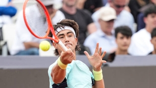 Fran Comesaña vince su Darderi a Roland Garros 2026. Foto: gettyimages