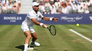 Djokovic calienta motores para Wimbledon con victoria ante Tommy Paul