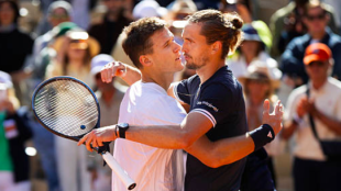 Mensik analyse sa défaite avec Zverev : "Avec d'autres décisions tactiques, j'aurais peut-être gagné".