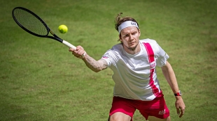 Bublik va jouer en double à Wimbledon. Photo : gettyimages