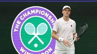 Jannik Sinner se abre como nunca: dopaje, Alcaraz, familia y la mentalidad que le ha llevado a dominar el tenis