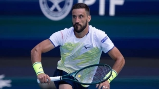 Dzumhur explodes after an error by the electronic line-calling against Arnaldi: "I'm not playing anymore"