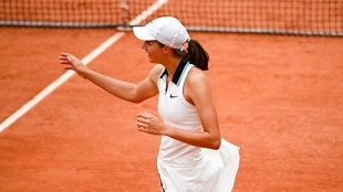 Lilli Tagger da un golpe de autoridad en Praga venciendo a Krejcikova