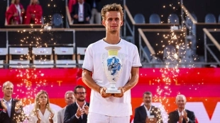Van Assche resurge a lo grande en Estoril: "Ha sido un camino muy largo y difícil"