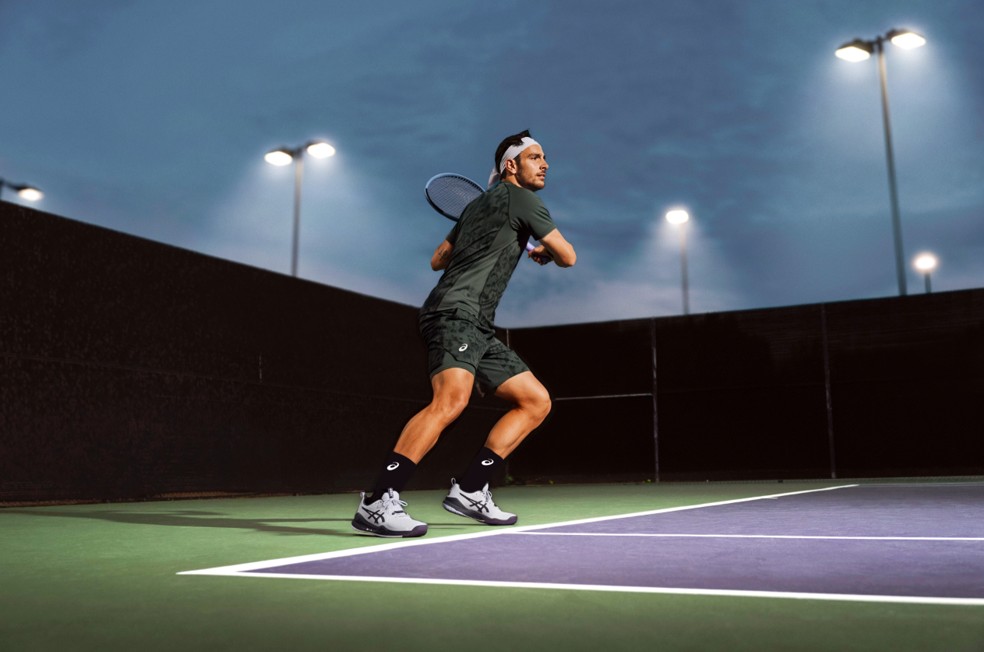 Guía para elegir las zapatillas de tenis ASICS según tu estilo de juego