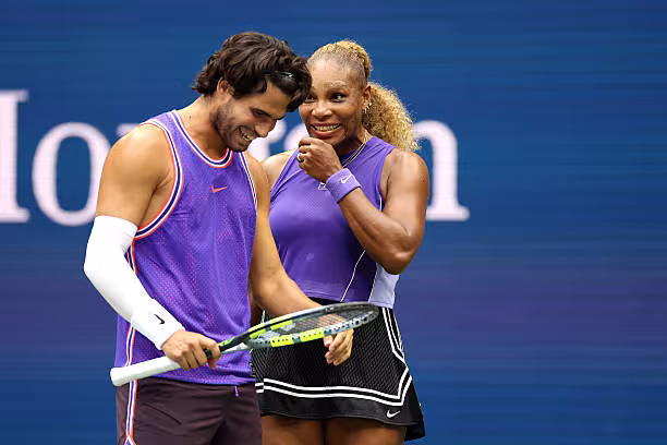 Alcaraz parle de son nervosisme après avoir joué aux côtés de Serena Williams à l'US Open. Source : Getty Images.