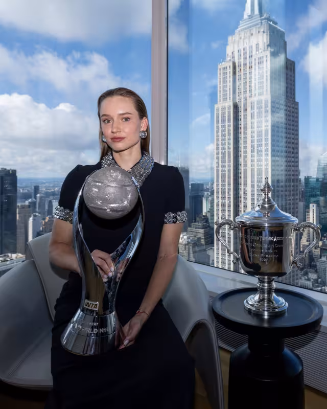 Elena Rybakina, posado en Nueva York. Foto: gettyimages