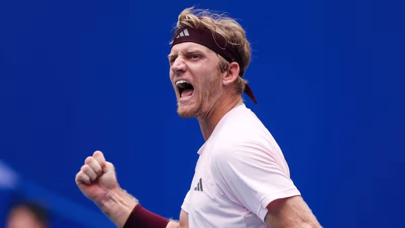 Davidovich debutó con victoria en Shanghái.
