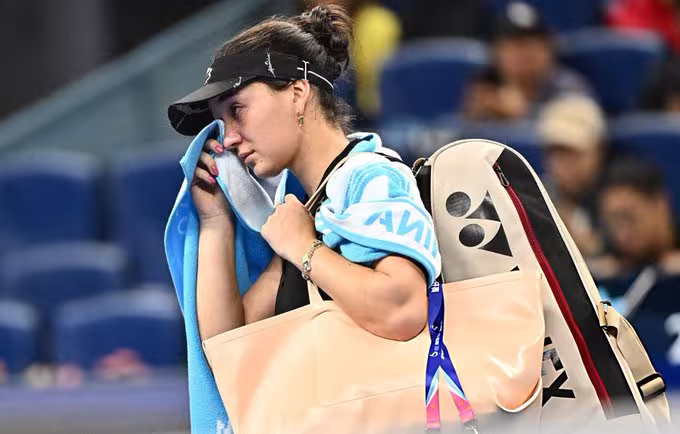 Eva Lys se despide de 2026 con un mensaje que va más allá del tenis: "Mi cuerpo y mi mente no cooperan". Fuente: Getty