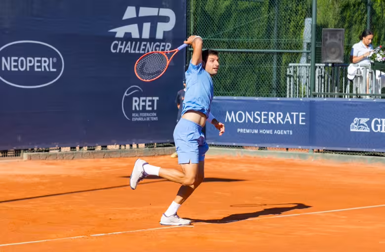 ENTREVISTA | Bernabé Zapata: “Al tenis no puedes pedirle nada, tienes que darle tú todo”