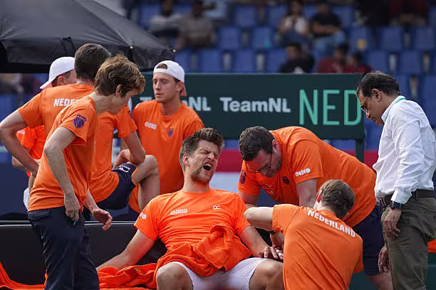 Máxima tensión en el tenis holandés: saltan chispas entre Griekspoor y De Jong tras la eliminación en la Copa Davis