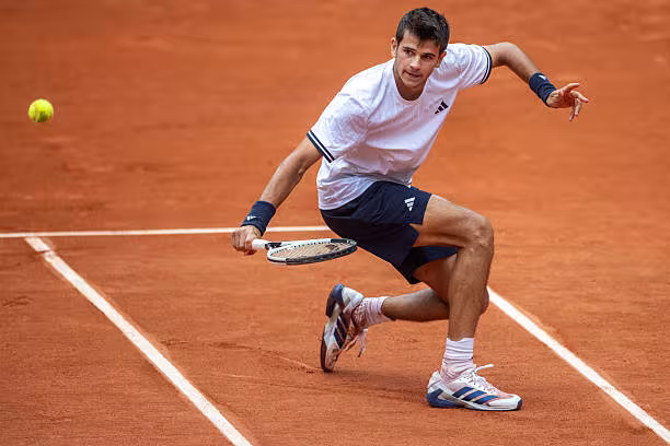 Jódar regresa a Londres a la espera de saber si puede jugar en Wimbledon