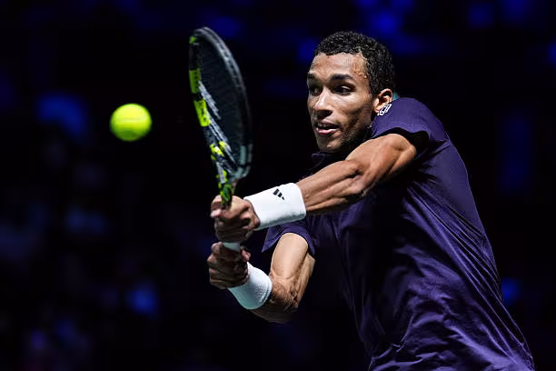 Aliassime se rinde a Sinner: "Es muy bueno en todo"