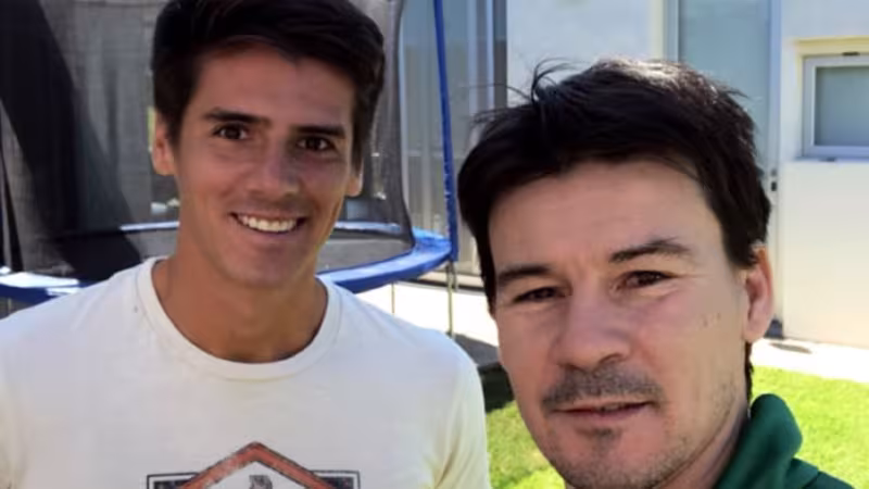 "A Jaime hay que alejarlo&nbsp;del ruido que lleva ser hermano de Carlitos, que es una locura"