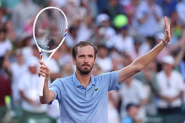 Ranking ATP: Sinner recorta distancias y Medvedev vuelve al top-10