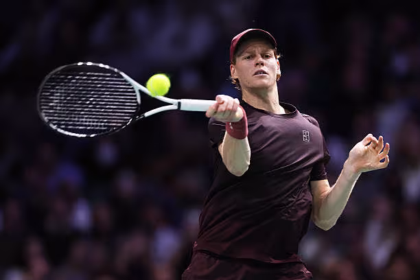 Horario y dónde ver la final del ATP Masters de París 2025 entre Jannik Sinner y Félix Auger-Aliassime