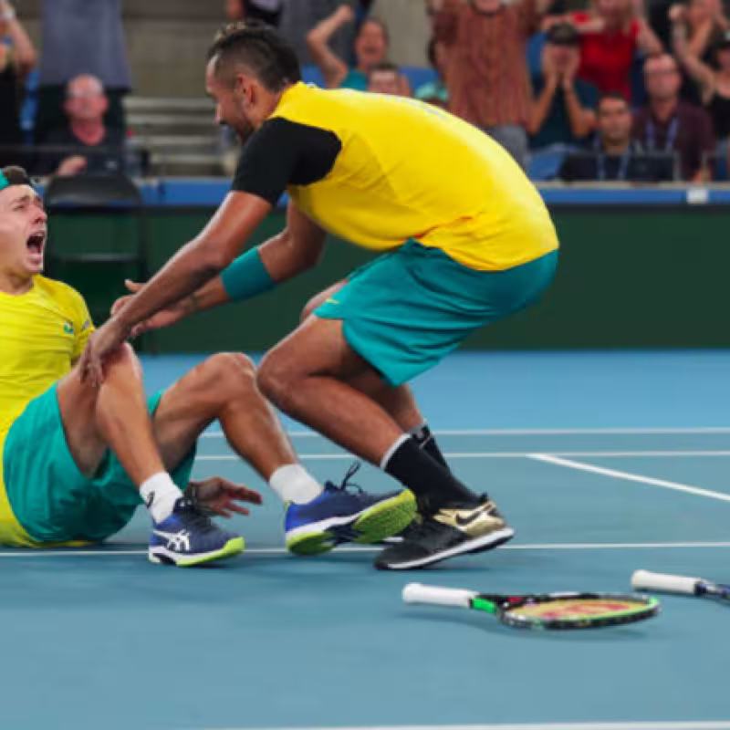 Alex de Miñaur trató de convencer a Kyrgios para jugar la Copa Davis. Foto: Getty