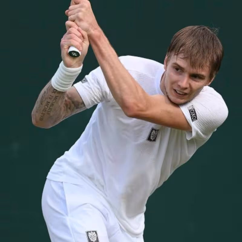 Bublik se cargó a Karlovic en su debut en Newport