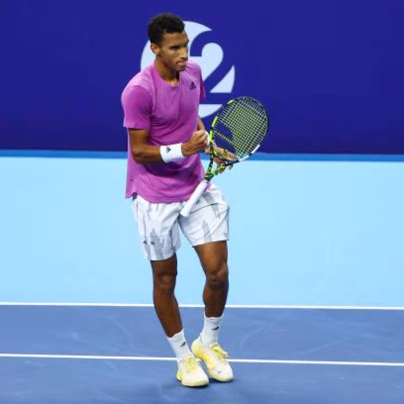 ATP Basilea 2022. Aliassime sufre para sobrevivir