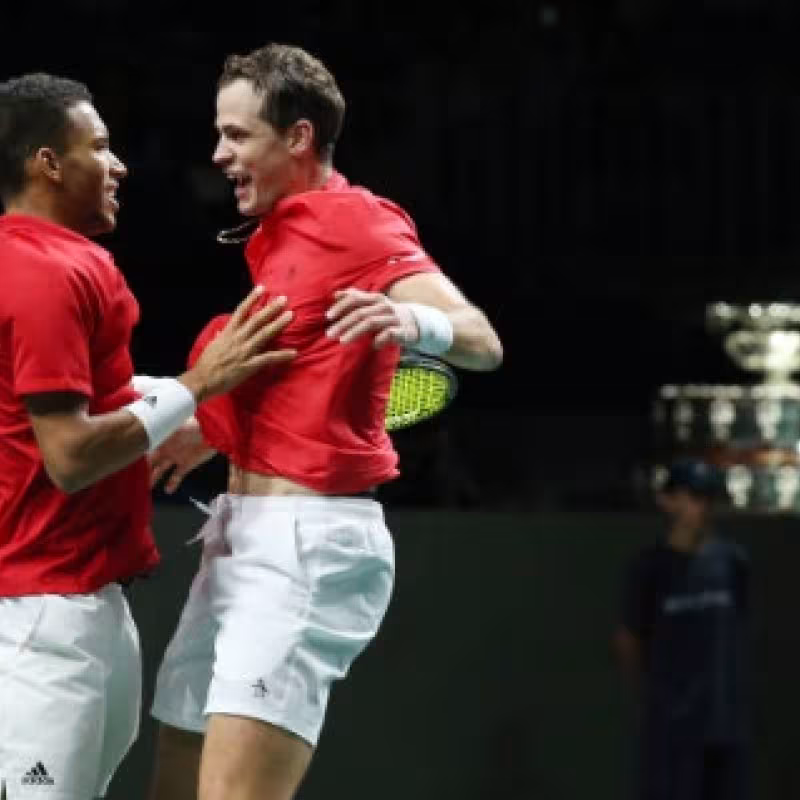 Aliassime y Pospisil, el dobles del éxito para Canadá en las semis de la Davis. Foto: Getty