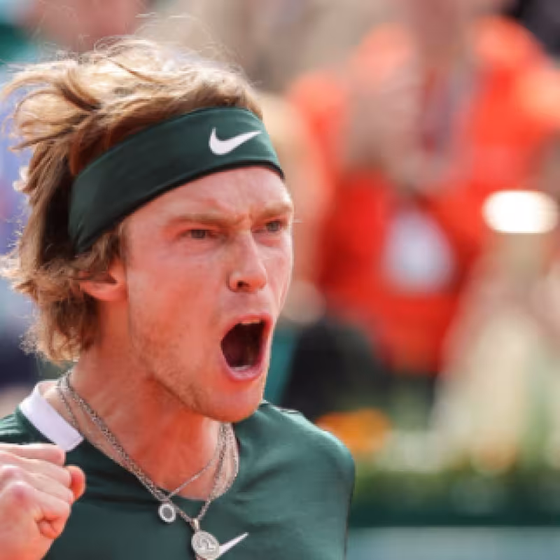 Rublev sobrepasa a Fognini para pasar a la final